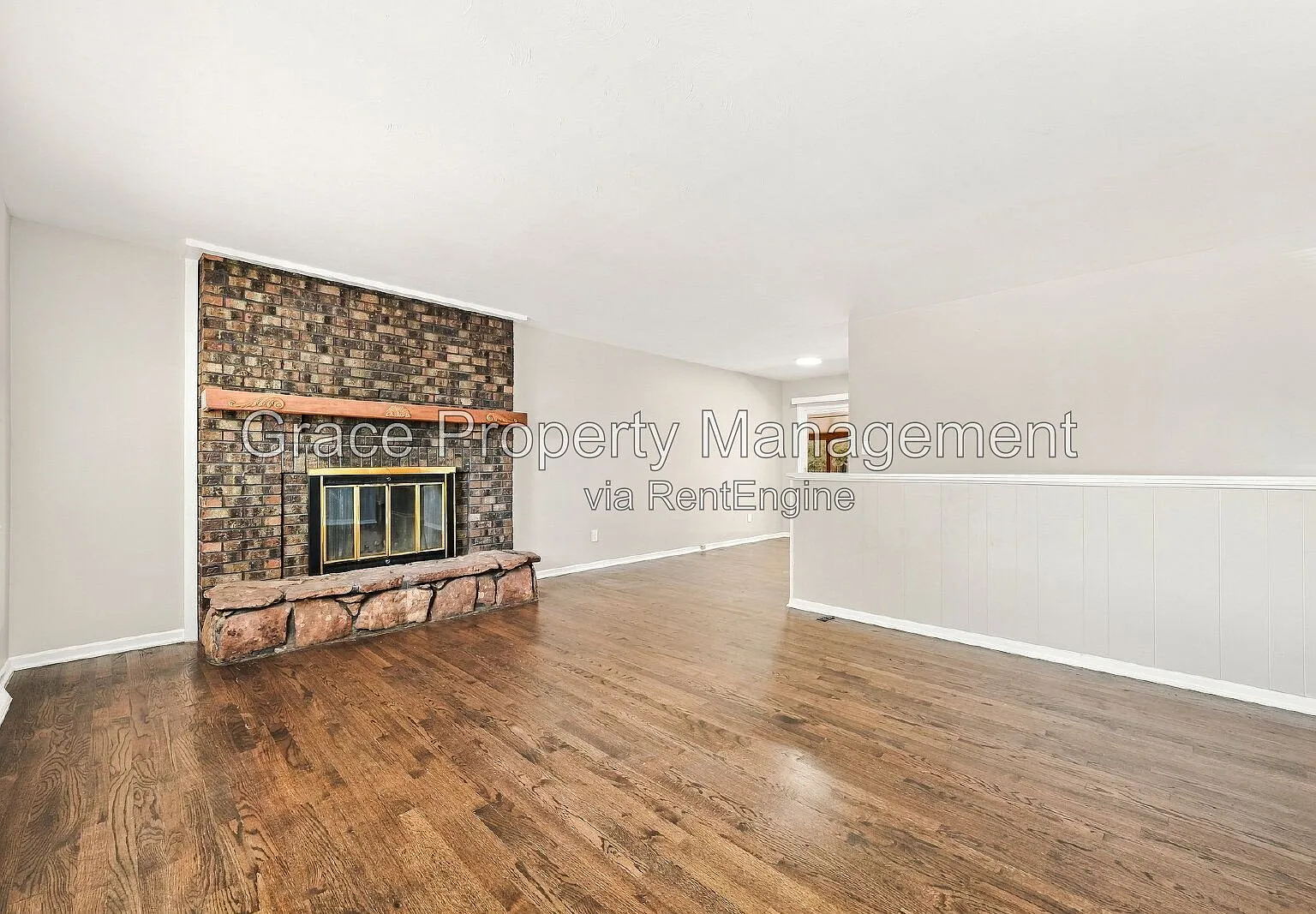 5 bed, 2.5 bath, 2322 sqft, $2,995 — Photo 3