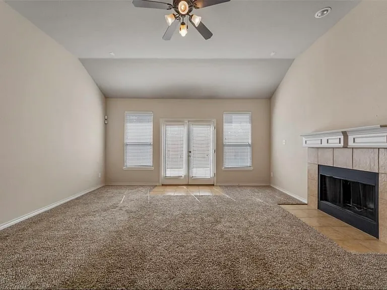 2748 Bay De Vieux Dr — Photo 9