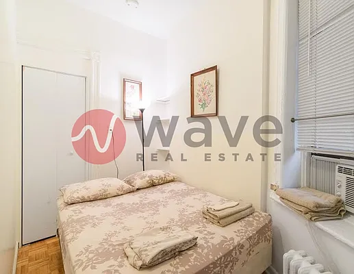 Rented by Wave Real Estate Group | media 18