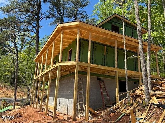 4th image of 1541 Ski View Ln Lot 460