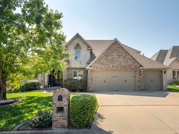 3206 W Knob Hill Street, Springfield, MO 65810
