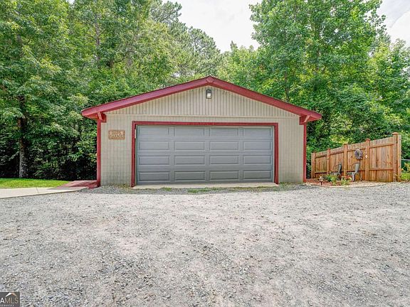 5th image of 41 Summit Ridge Dr SE