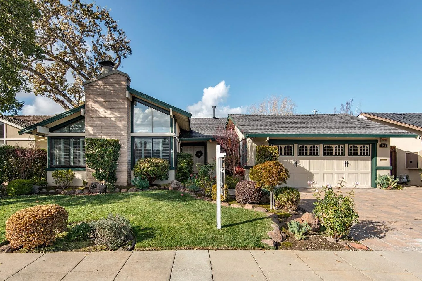 604 Caribbean Way photo 1