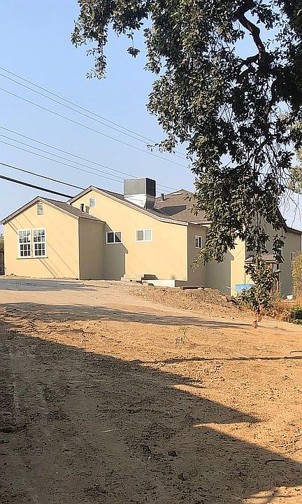 1st image of 2936 Paradise Rd