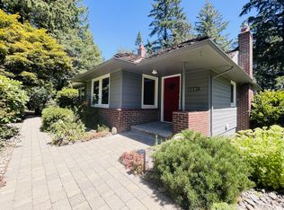 5237 SW Burton Dr, Portland, OR 97221