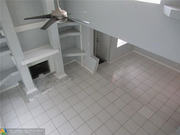 3rd image of 3935 Coral Springs Dr #25