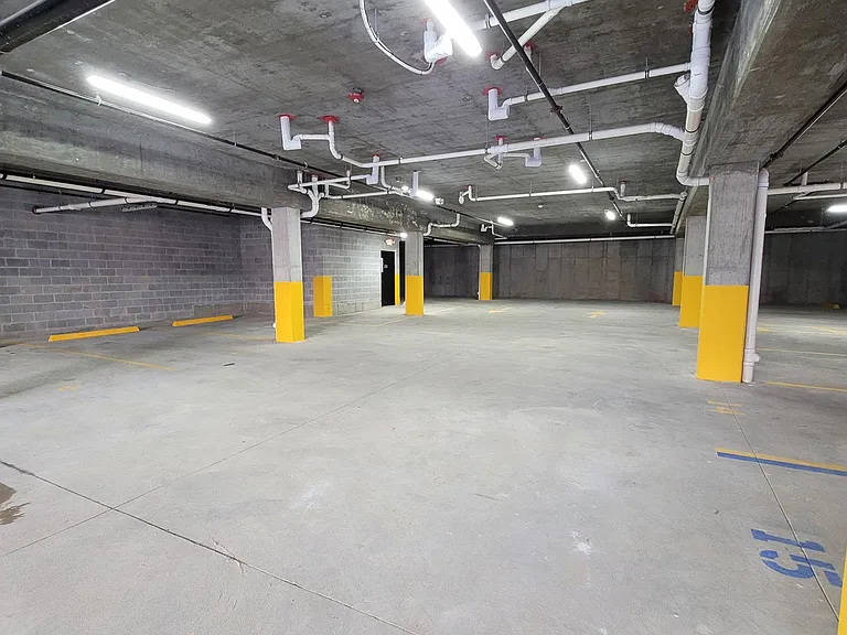 242 Spring St #1 — Photo 26