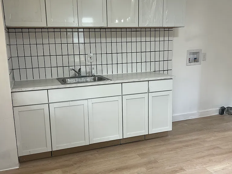 718 S Main St #720 — Photo 3