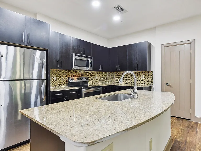 Lakeline East Apartments, Cedar Park, Texas
