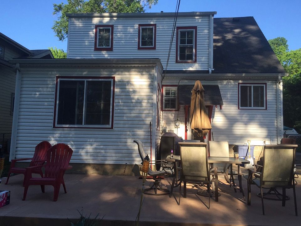 2nd image of 608 Ann St