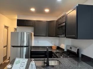 406 E 12th St, Wilmington, DE 19801
