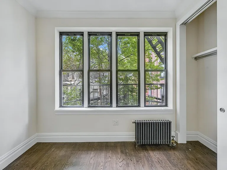 350 E 13th St #1 — Photo 4