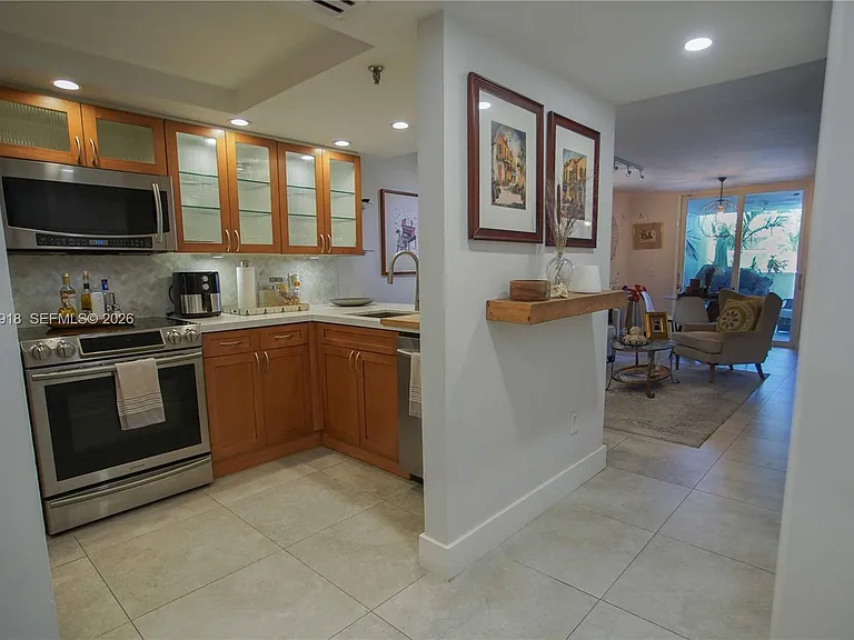 5880 Collins Ave #302 — Photo 6