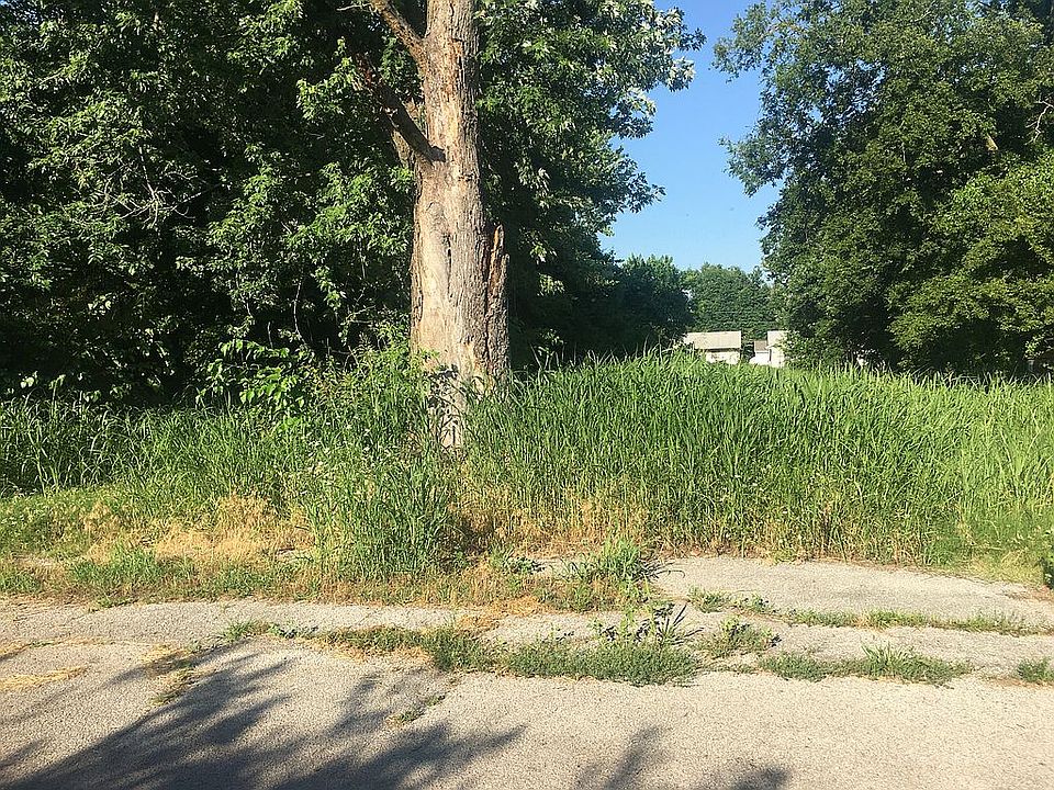 1st image of 215 N 46th West Ave