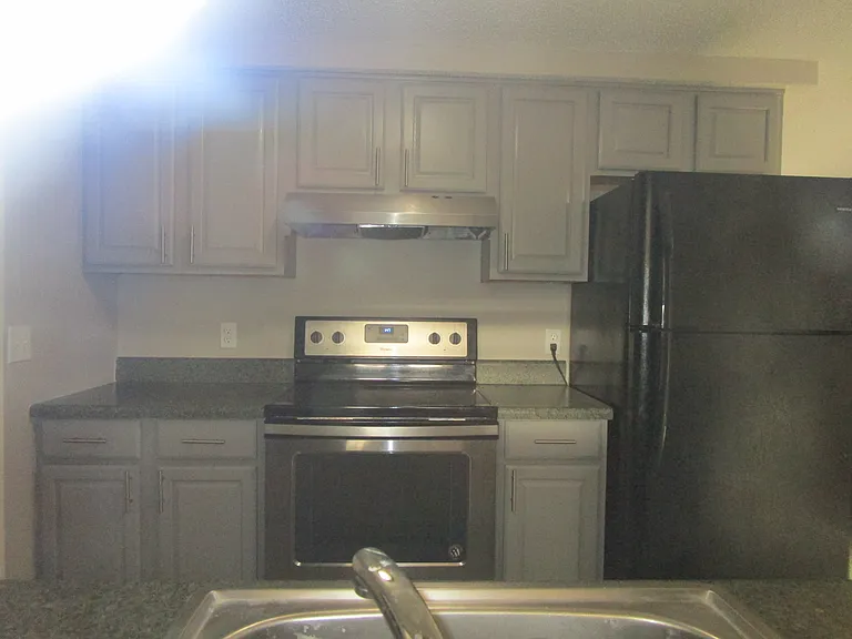 11611 Constance Dr — Photo 8