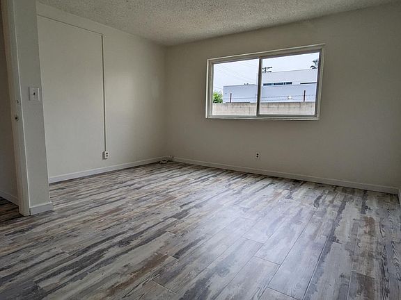 2nd image of 120 E Cypress St APT 5