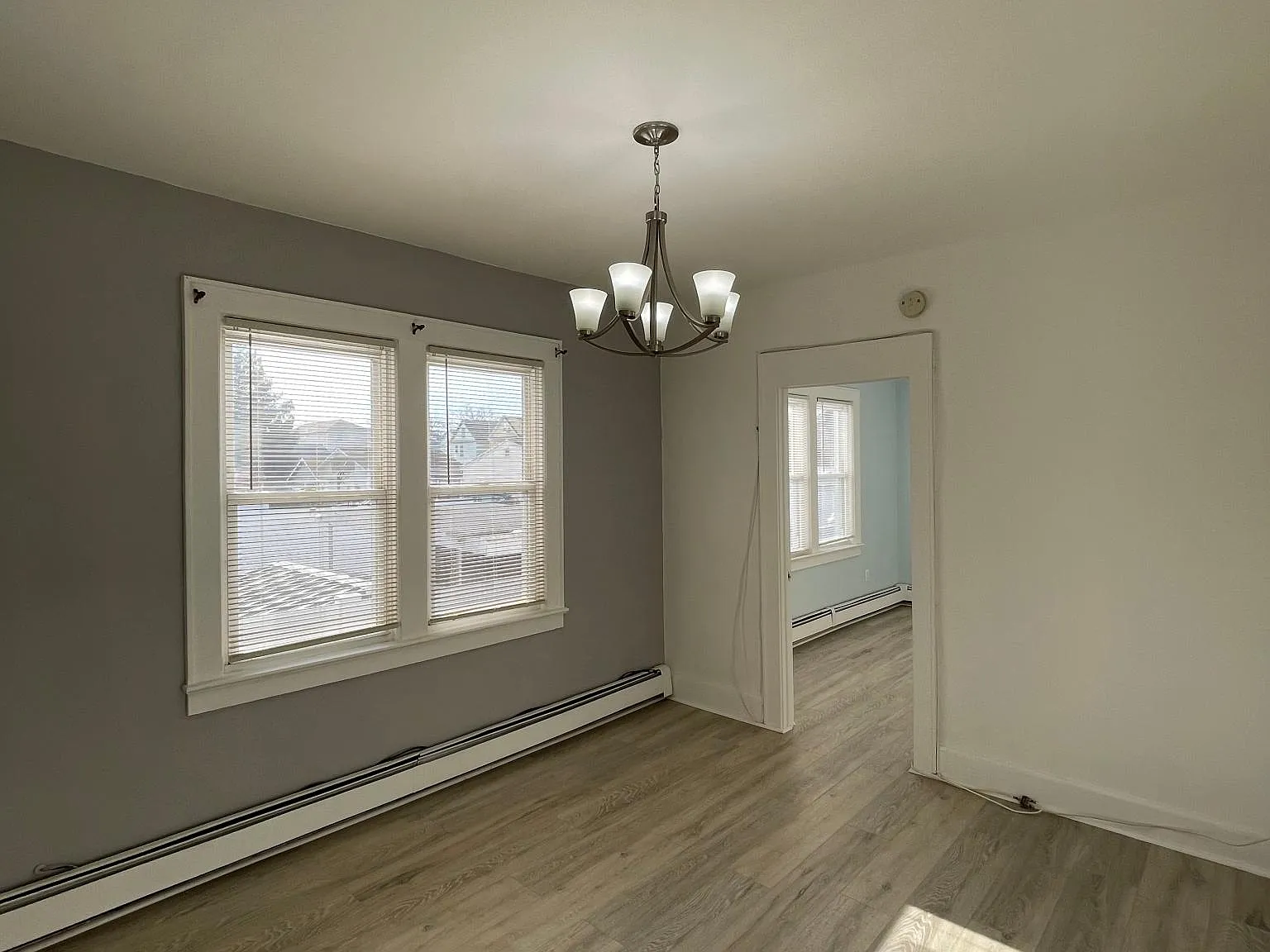 2 bed, 800 sqft, $1,900 — Photo 4