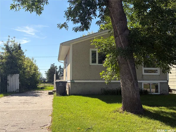 3347 3rd Avenue E, Carrot River, SK S0E 0L0
