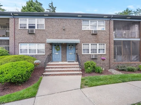 580 Bloomfield Ave #6A, West Caldwell Twp., NJ 07006