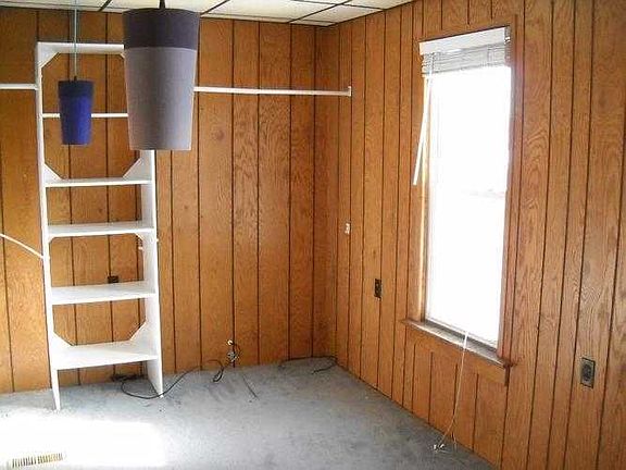 BEDROOM-1