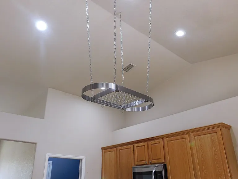 566 Garnet Dr — Photo 8