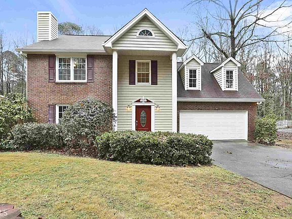 3rd image of 107 Sauterne Way