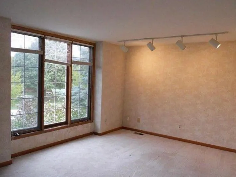 1339 Prosper Dr — Photo 11