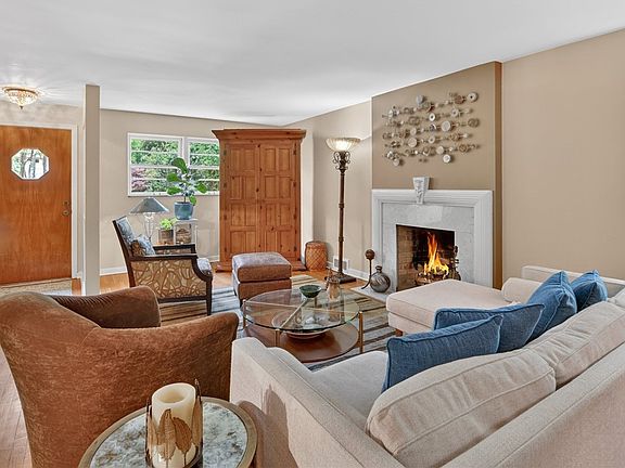 5th image of 339 Oak Forest Dr