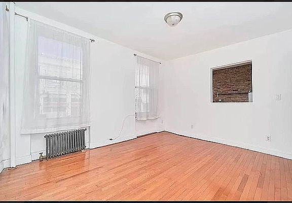 2nd image of 252 E 32nd St APT 2E