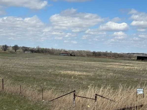 19 High Ave, Lindsay, OK 73052