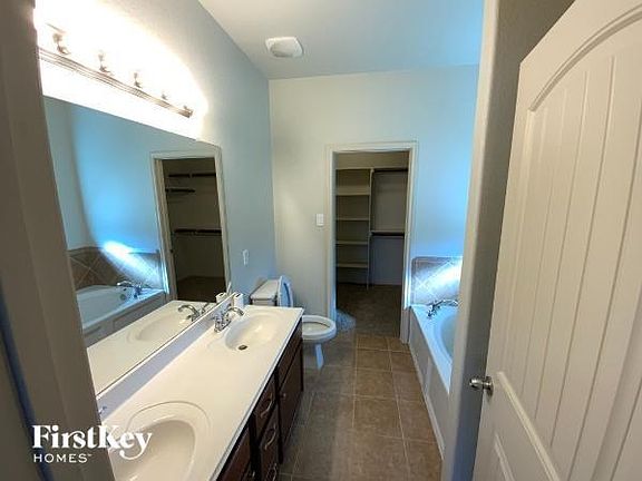2nd image of 5202 Manorfield Dr
