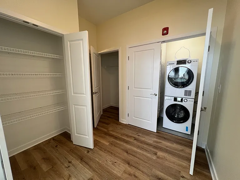 350 Center St #204 — Photo 7