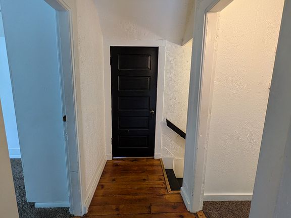 3rd image of 1334 Buffalo Ave NE #2