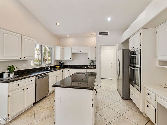 4th image of 11111 E ELMHURST Drive
