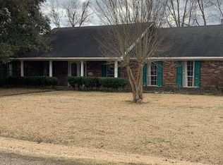 102 Dupont St, Tallulah, LA 71282