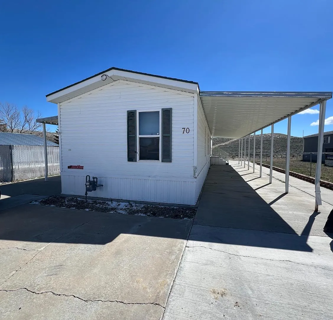 70 Twin Creek St — Photo 1