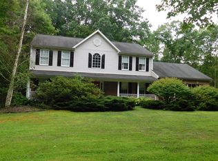 194 Pioneer Rd, Franklin, PA 16323