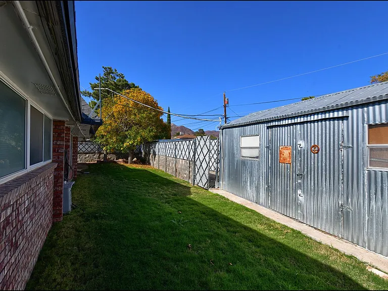 3433 Clearview Ln — Photo 33