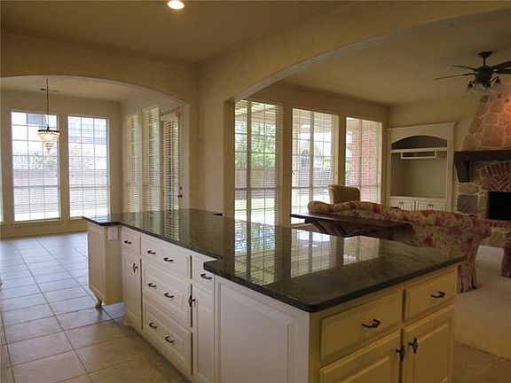 3rd image of 4216 Williamson Ln