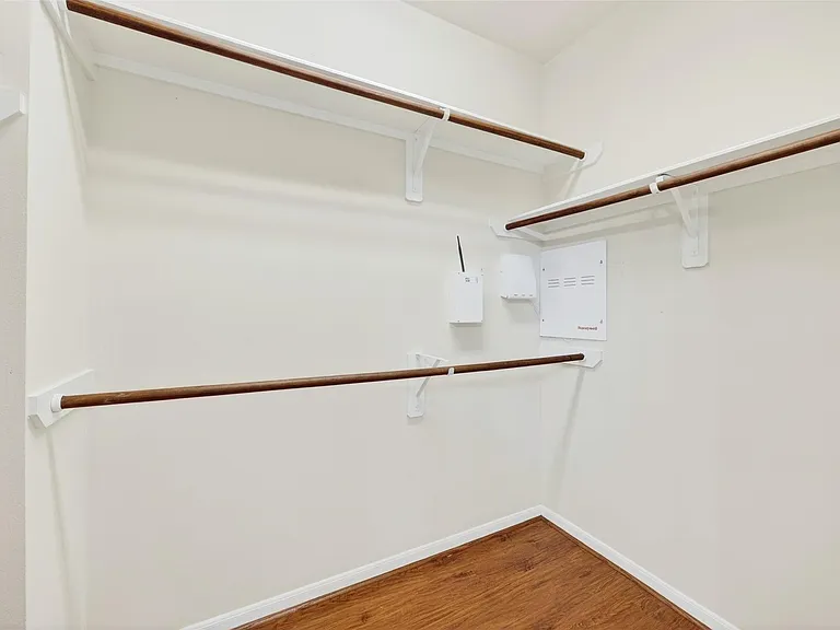 11630 Forest Wind Ln — Photo 30