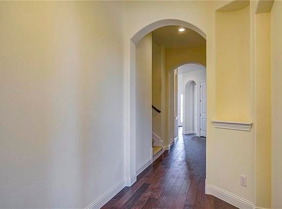 4th image of 4700 Whitehall Ct