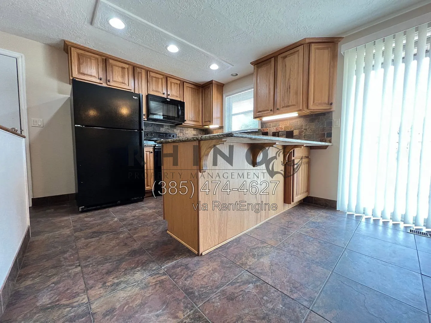 4 bed, 2.0 bath, 2150 sqft, $2,570 — Photo 2