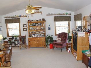 W5150 Memorial Dr, Elkhorn, WI 53121