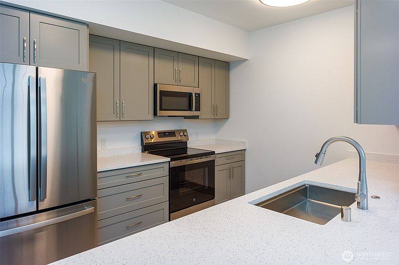 4th image of 623 Morris Street Ct #E1