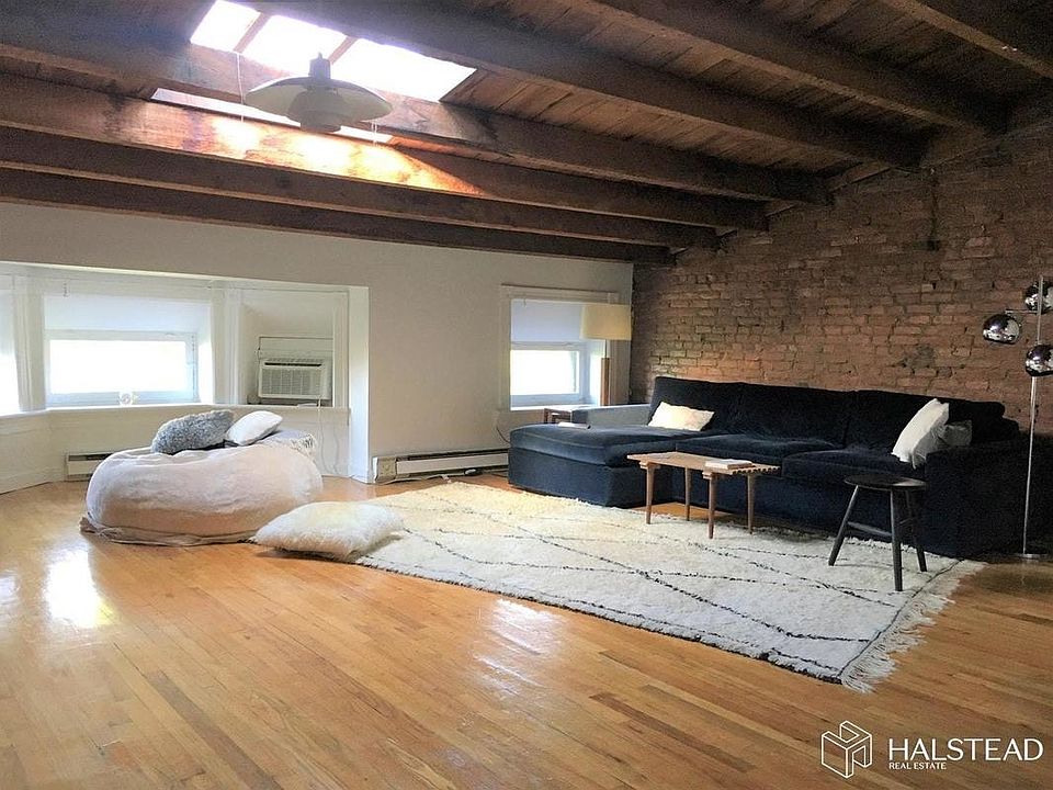 1st image of 912 President St #4