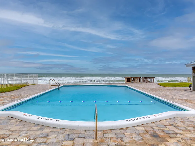 1273 Jimmy Buffett Memorial Hwy #304 — Photo 11