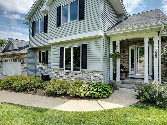 3rd image of 2555 Brinkhaus St