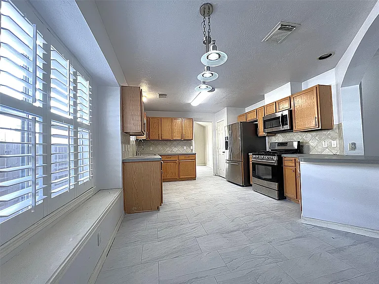 6839 Catarina Cir — Photo 9