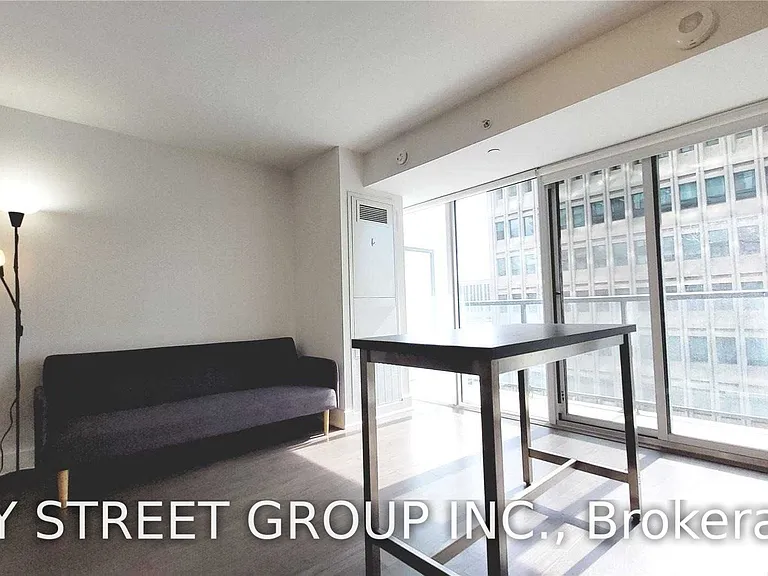 955 Bay St #1710 — Photo 5