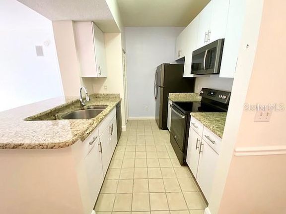 4th image of 14304 Fredricksburg Dr APT 414